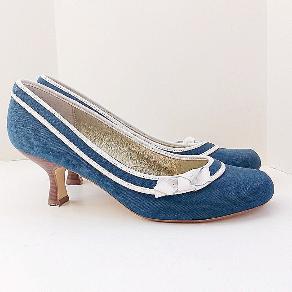 Madden Navy Blue Women's Heels Canvas Sailor Boat Retro 9.5 Kitten Heel 2.75"